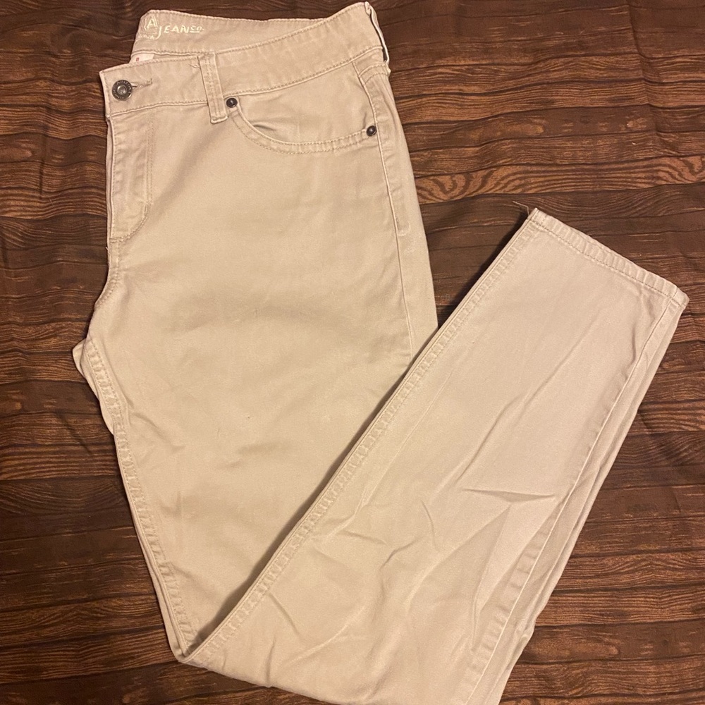 Juniors khaki pants
